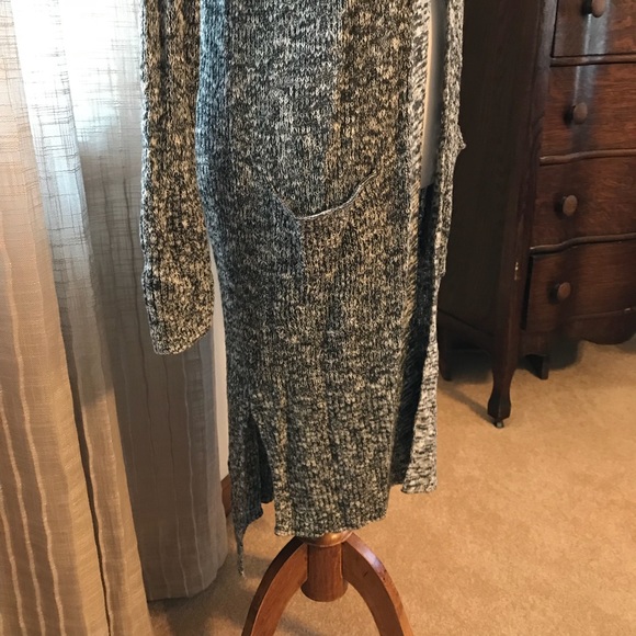 [Hollister] Wmn’s Long Cardigan Pockets Side Slit - Picture 2 of 5
